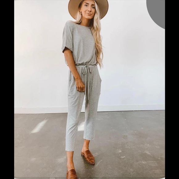 Pants - Casual Short-sleeve Cropped Jumpsuit Grey Small